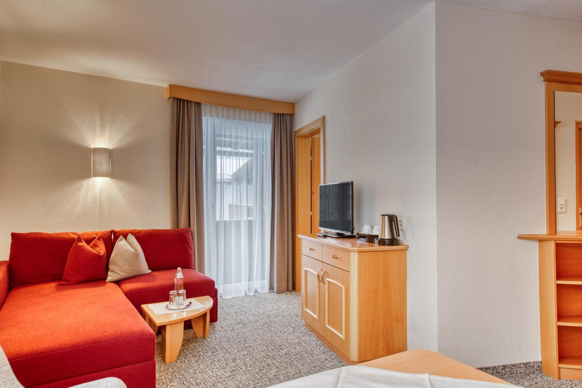 Hotel Parkhotel Seefeld 4*