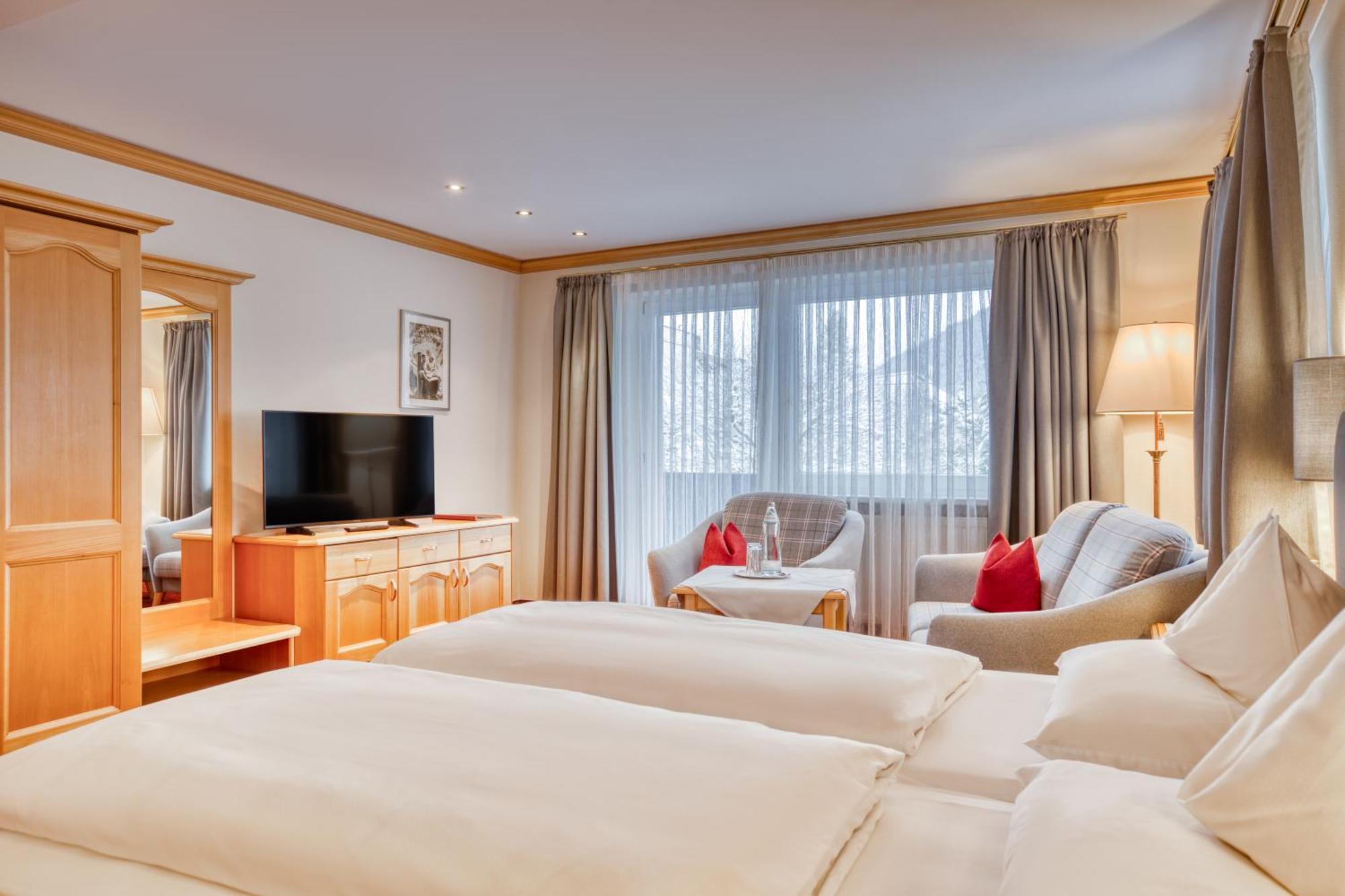 Parkhotel Seefeld 4*