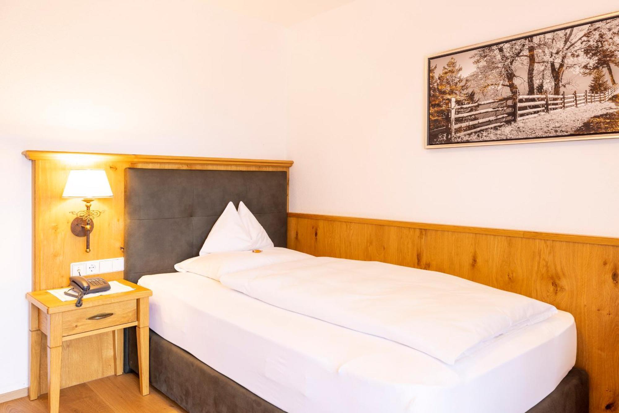 Parkhotel Seefeld 4*